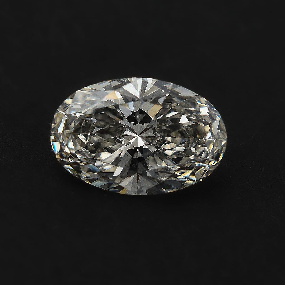 LUXURIANT 2 Ct. Loose Lab Grown Diamond in Oval Shape, IGI Certified (VS2-G) 8020253 2