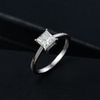 Luxuriant - 950 Platinum SGL Certified (VS-GH) Lab Grown Diamond Solitaire Ring 1.00 Ct._8021701_1