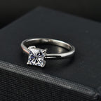 Luxuriant Diamond - 950 Platinum SGL Certified Lab Grown Diamond (VS-G/H) Solitaire Ring 1.00 Ct._8026104_1