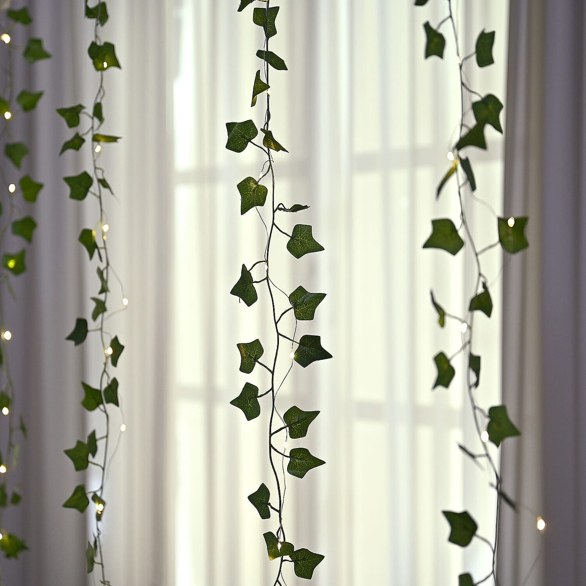 Solar Ivy Leaf String Lights - Green Garland with 160 Warm White LEDs and Rechargeable Battery (Included) 8029395 4