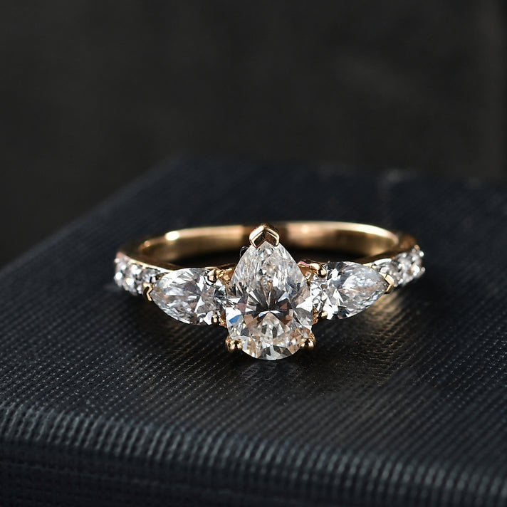 LUXURIANT 2 Ct. Lab Grown Diamond Solitaire Ring in 18K Yellow Gold SGL Certified 8049513 2