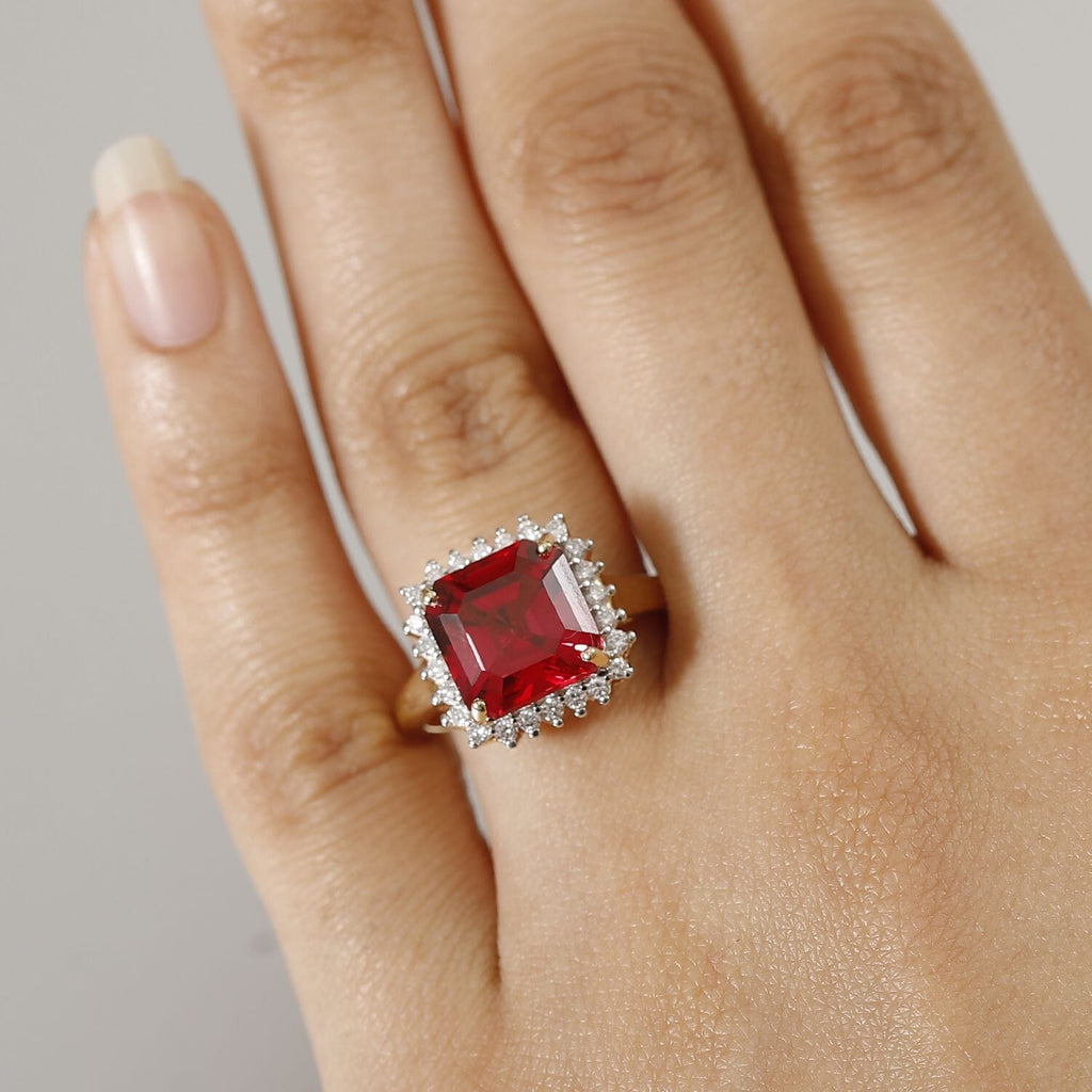 LUXURIANT 9K Yellow Gold AGI Certified AAA Lab Grown Padparadscha Sapphire & (VS/E-F) Lab Grown Diamond Ring 6.89 Ct._8049919_2