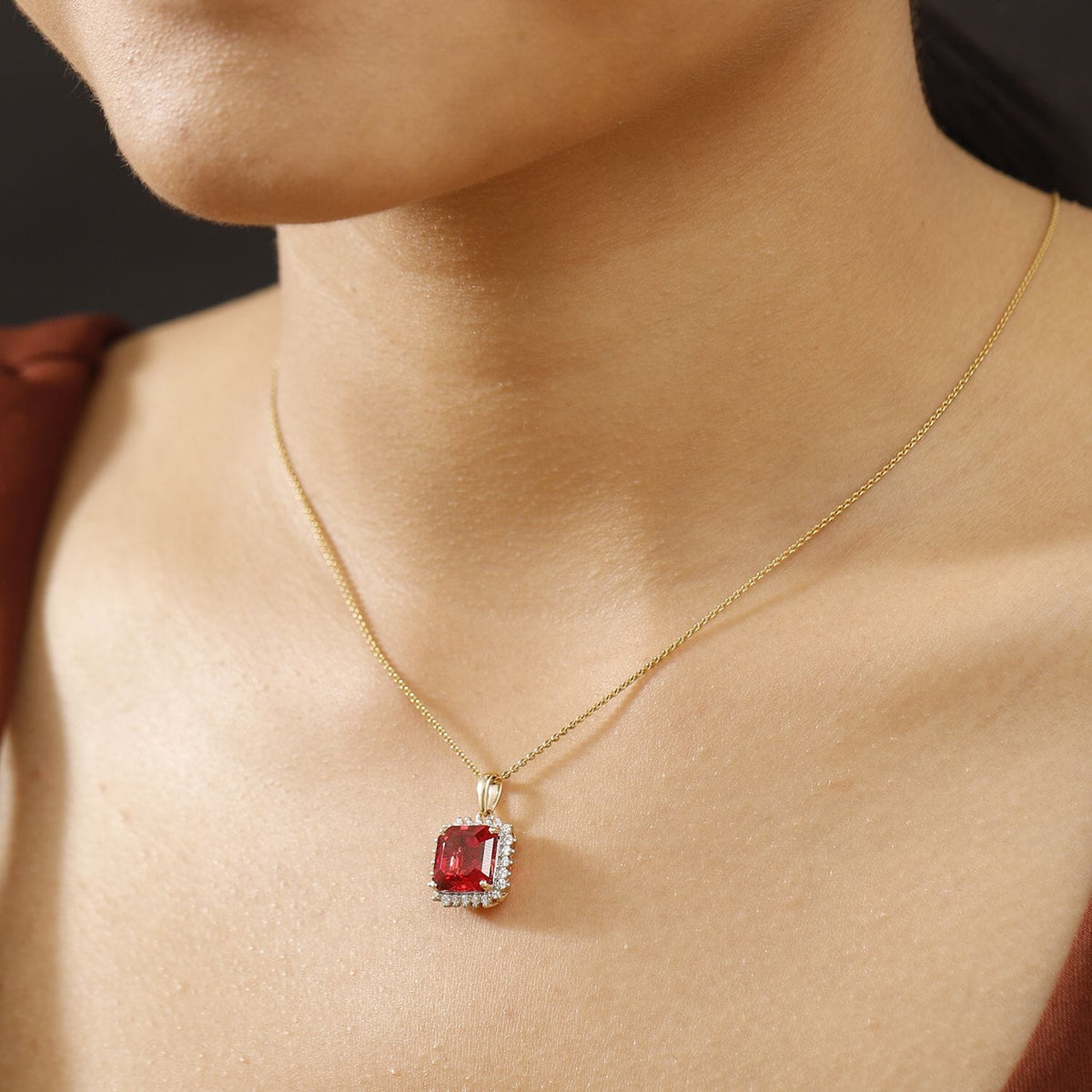 Certified and Appraised LUXURIANT 10K Yellow Gold AAA Lab Grown Padparadscha Sapphire, Lab Grown Diamond Halo Pendant 5.86 Ct. 8049938 3