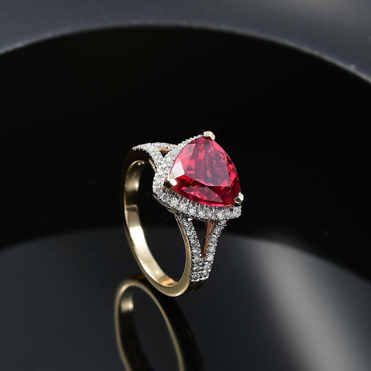 Certified &amp; Appraised LUXURIANT 10K Yellow Gold AAA Lab Grown Padparadscha Sapphire, Lab Grown Diamond EF, VS Halo Ring 4.03 Ct. 8049962 2