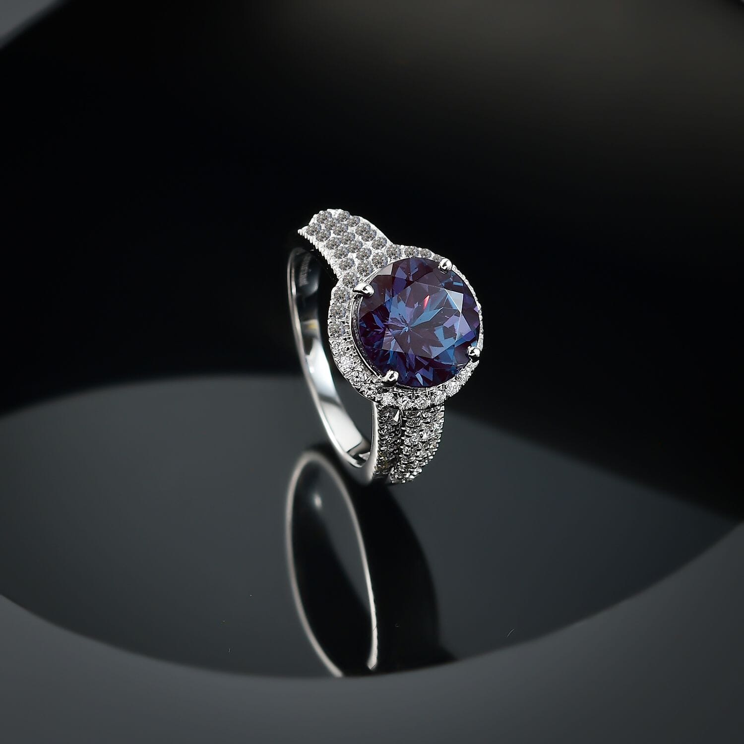 Certified &amp; Appraised LUXURIANT 10K White Gold AAA Lab Grown Colour Change Alexandrite, Lab Grown Diamond EF, VS Halo Ring 4.44 Ct. 8050016 2