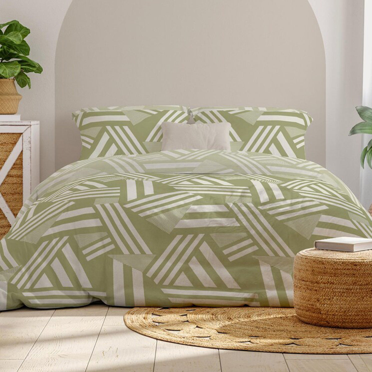 One Time Closeout - Copenhagen Home Floral Pattern Duvet Set (Size - Double) - Noa Green V32519266 0