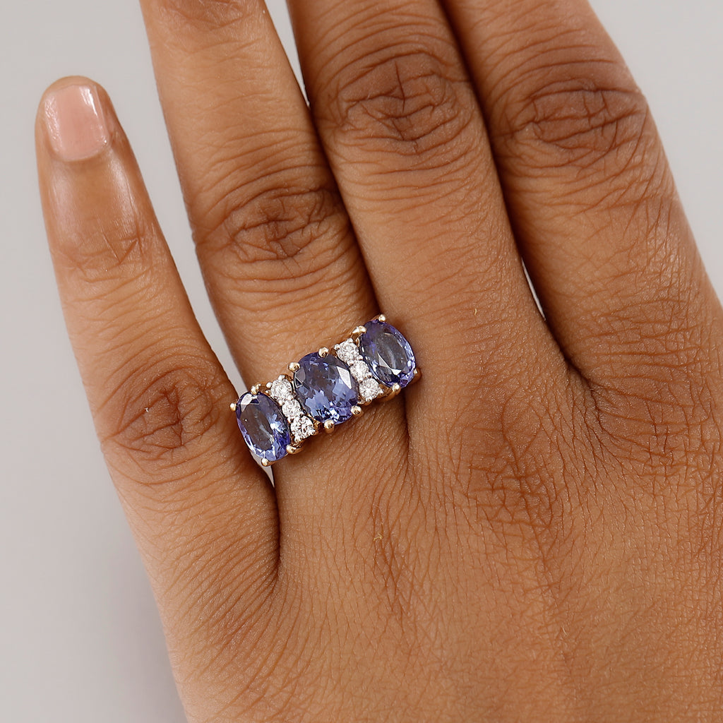 Luxuriant 14K Yellow Gold AAA Tanzanite & Lab Grown Diamond (SI/GH) Trilogy Ring 3.97 Ct._8060329_2