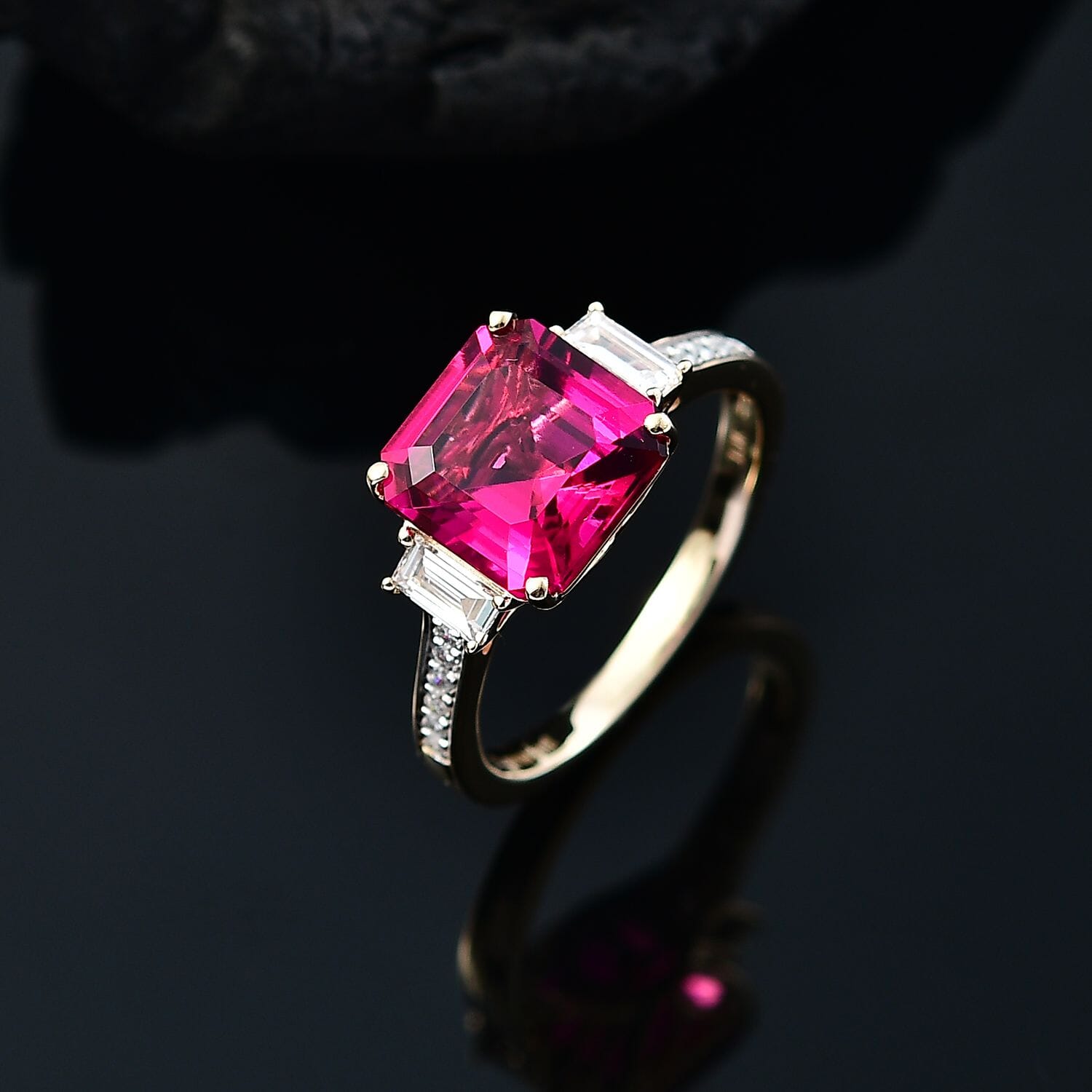 Appraised &amp; Certified LUXURIANT 4 Ct. AAA Lab Grown Bixbite, Lab Grown Diamond Solitaire Ring in 10K Yellow Gold (VS-EF) 8064438 2