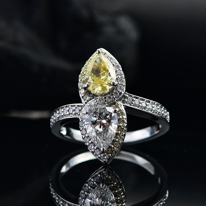 LUXURIANT 950 Platinum SGL Certified (VS-E/F) Yellow and White Lab Grown Diamond Halo Ring 2.50 Ct, Platinum Wt. 7.25 Gms. 8071945 2