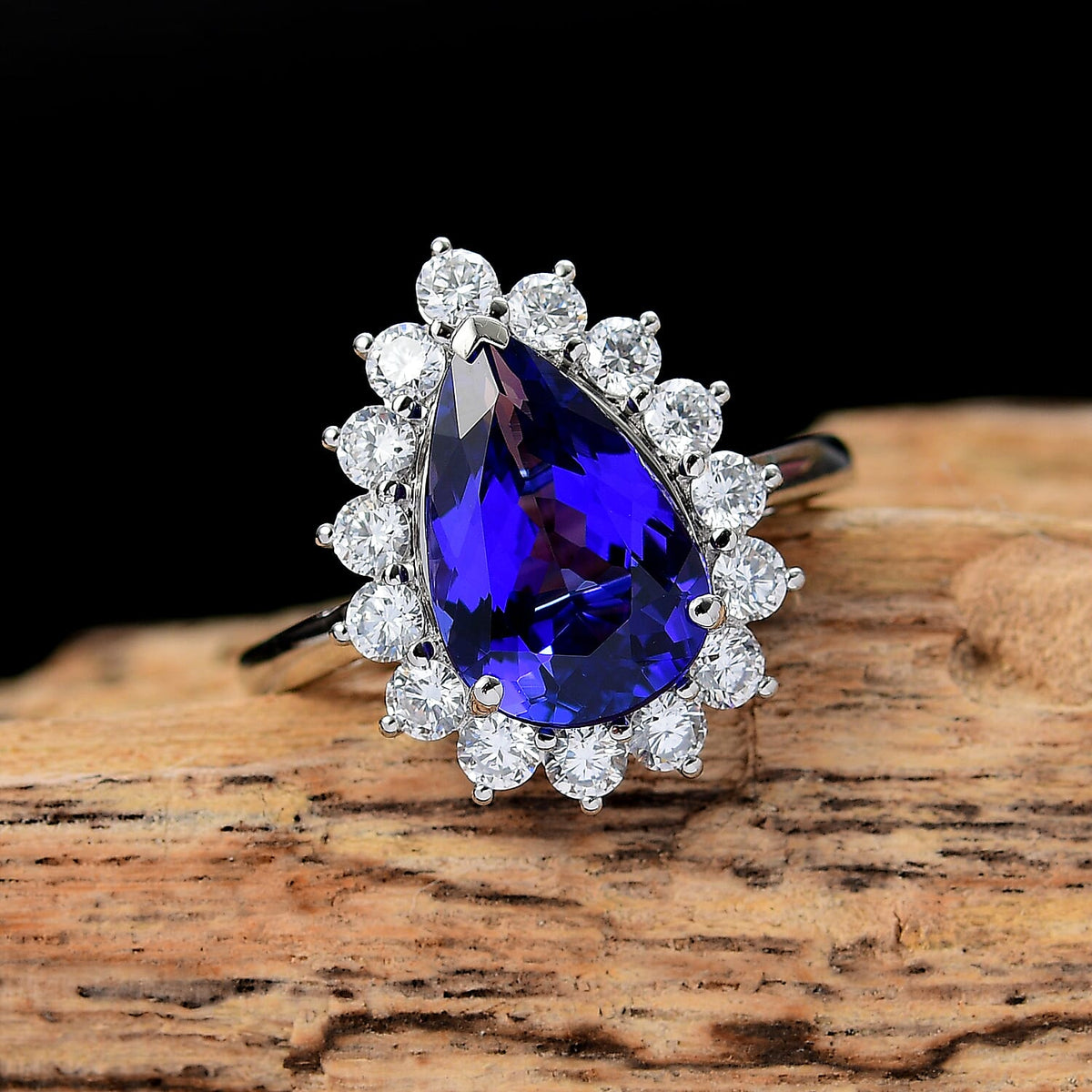 LUXURIANT 950 Platinum AAAA Tanzanite and Lab Grown Diamond (VS-E/F) Solitaire Ring 4.71 Ct. Platinum Wt. 5.40 Gms. 8082681 2