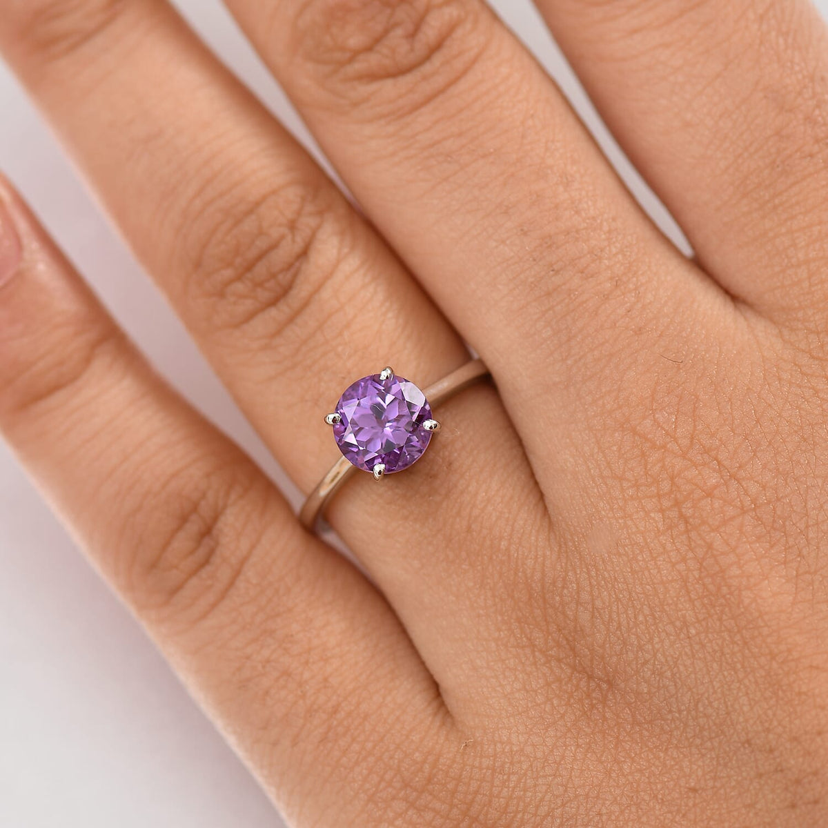 Certified and Appraised LUXURIANT 2.78 Ct. AAA Lab Grown Purple Sapphire Solitaire Ring in 10K White Gold 8112418 3