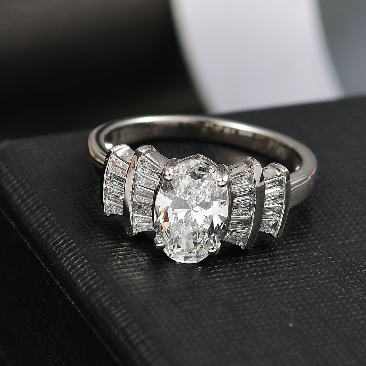 Luxuriant Diamond 950 Platinum IGI Certified (VS-E/F) Lab Grown Diamond Ballerina Ring 1.86 Ct, Platinum Wt. 4.52 Gms. V32652421 2