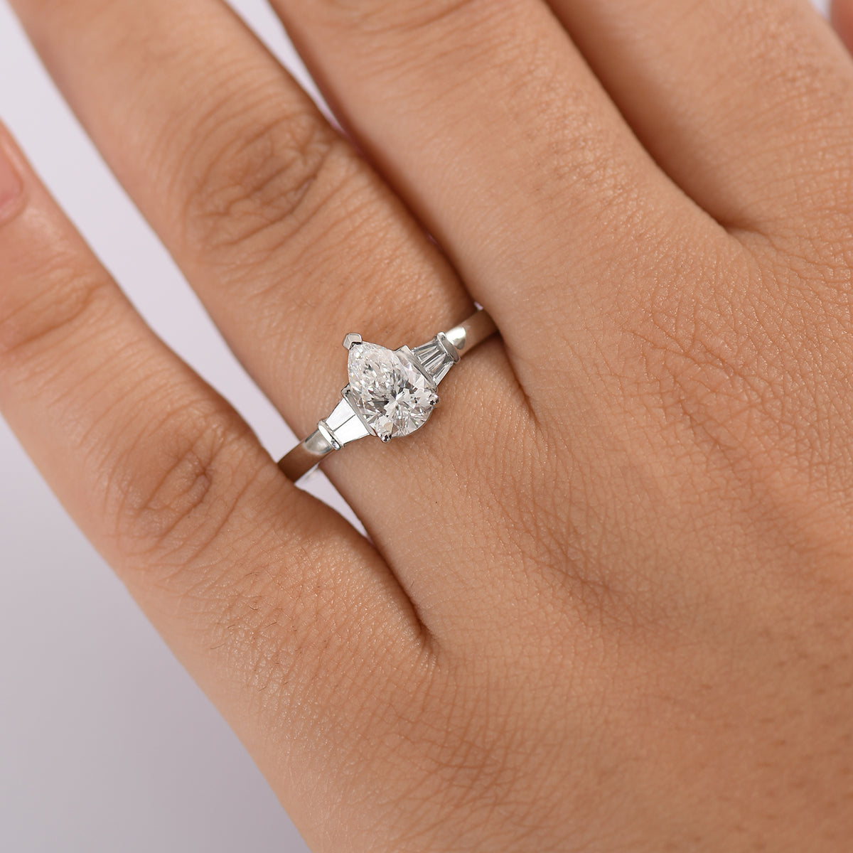 1.27.Ct Luxuriant Diamond 950 Platinum IGI Certified (VS-EF) Lab Grown Diamond Ring 1.27 Ct, Platinu V32499230 3