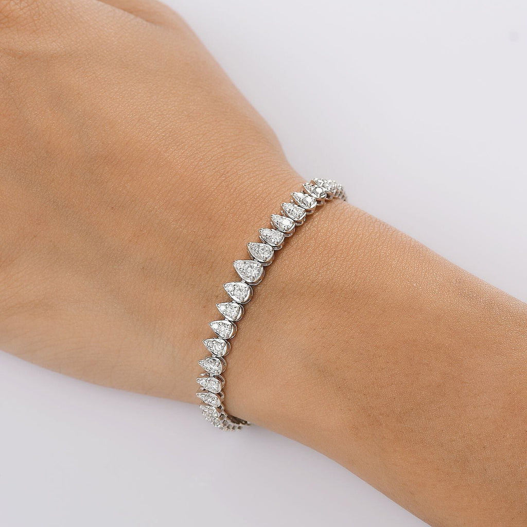 Luxuriant Lab Grown Diamond (SI-GH) Bracelet (Size - 7.5) with GB Lock Box in Rhodium Overlay Sterling Silver 2.98 Ct.