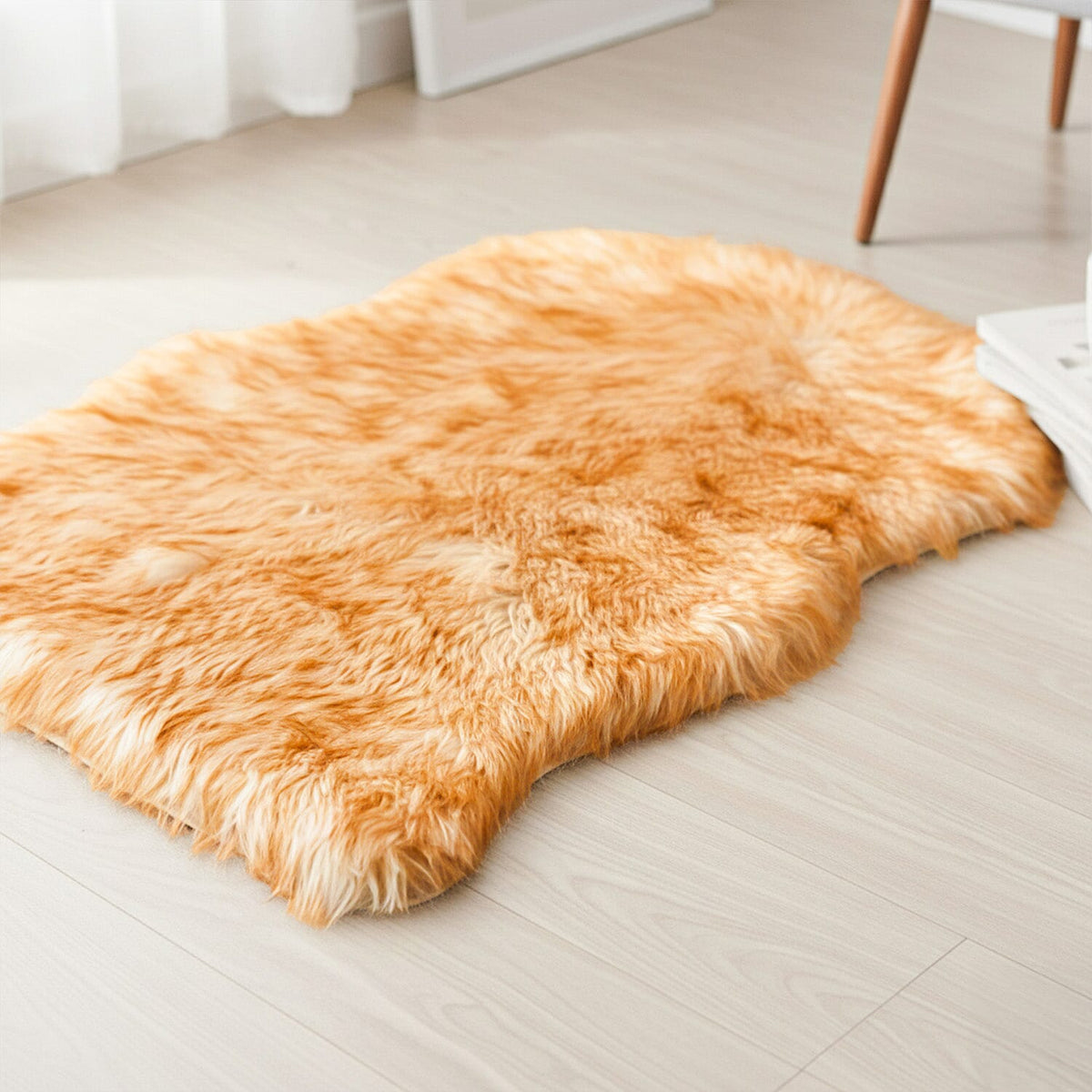 Homesmart Luxury Tip-Dyed Faux Fur Rug with Foam Base (100 x 60 cm) - Beige &amp; Brown 8189836 2