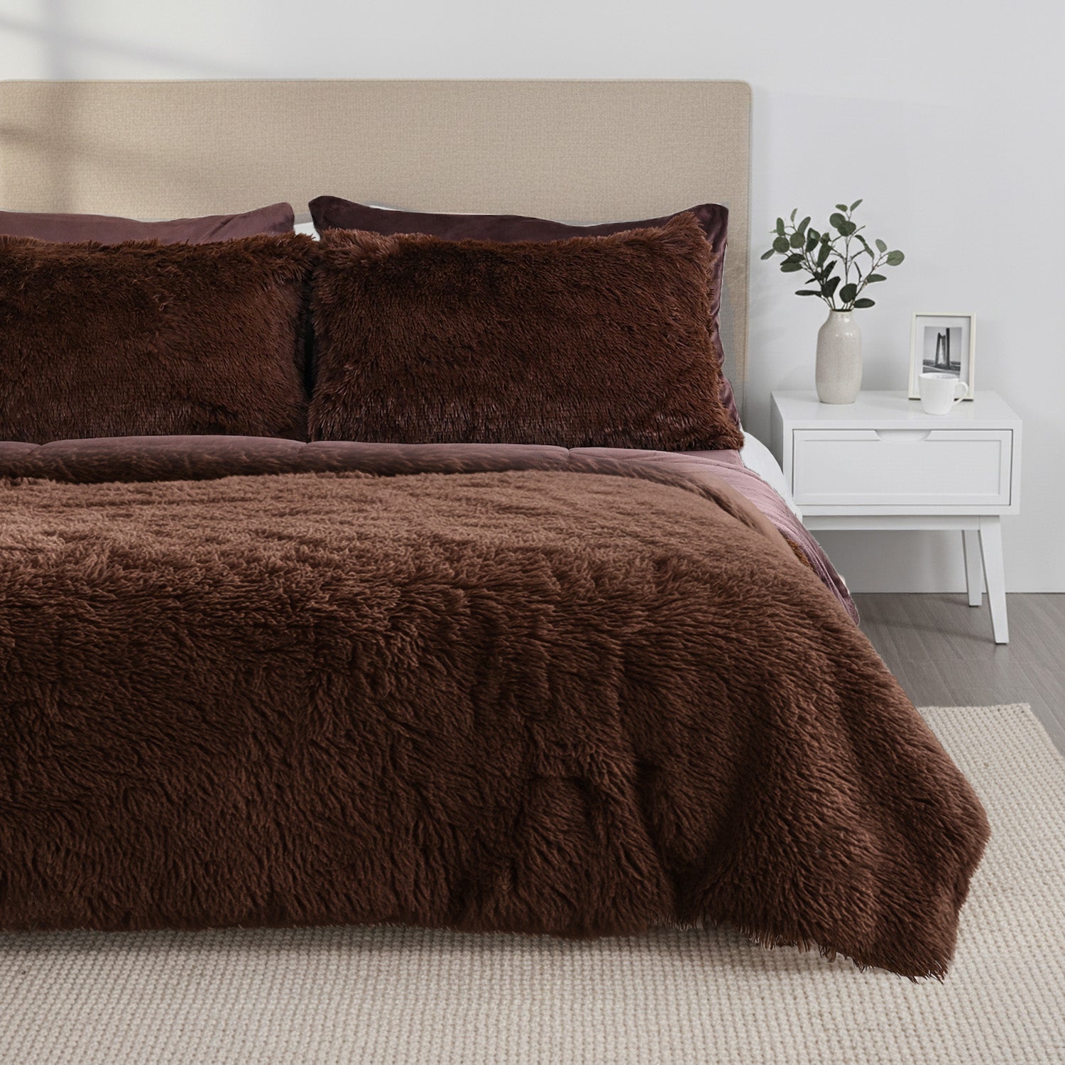 Luxury 6 Piece  Bedding Collection- Faux Rabbit Fur Comforter With Reversible Dutch Velvet Thermal Backing, Fitted Sheet, 2 Faux Rabbit Fur Pillowcases &amp; 2 Velvet Pillowcases - Chocolate Double 8193641 2