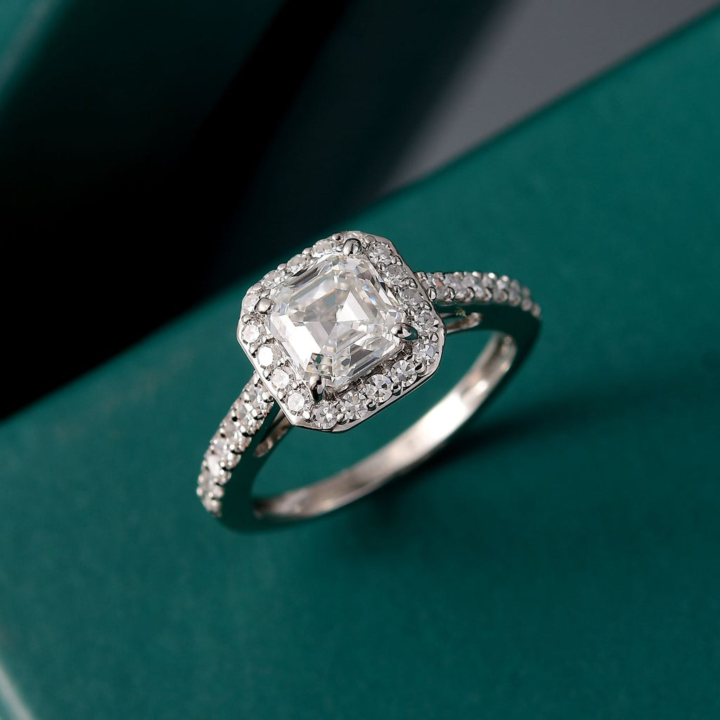Luxuriant 950 Platinum IGI Certified Lab Grown Diamond (VS/EF) Ring 2.00 Ct, Platinum Wt. 4.21 Gms._8196490_1