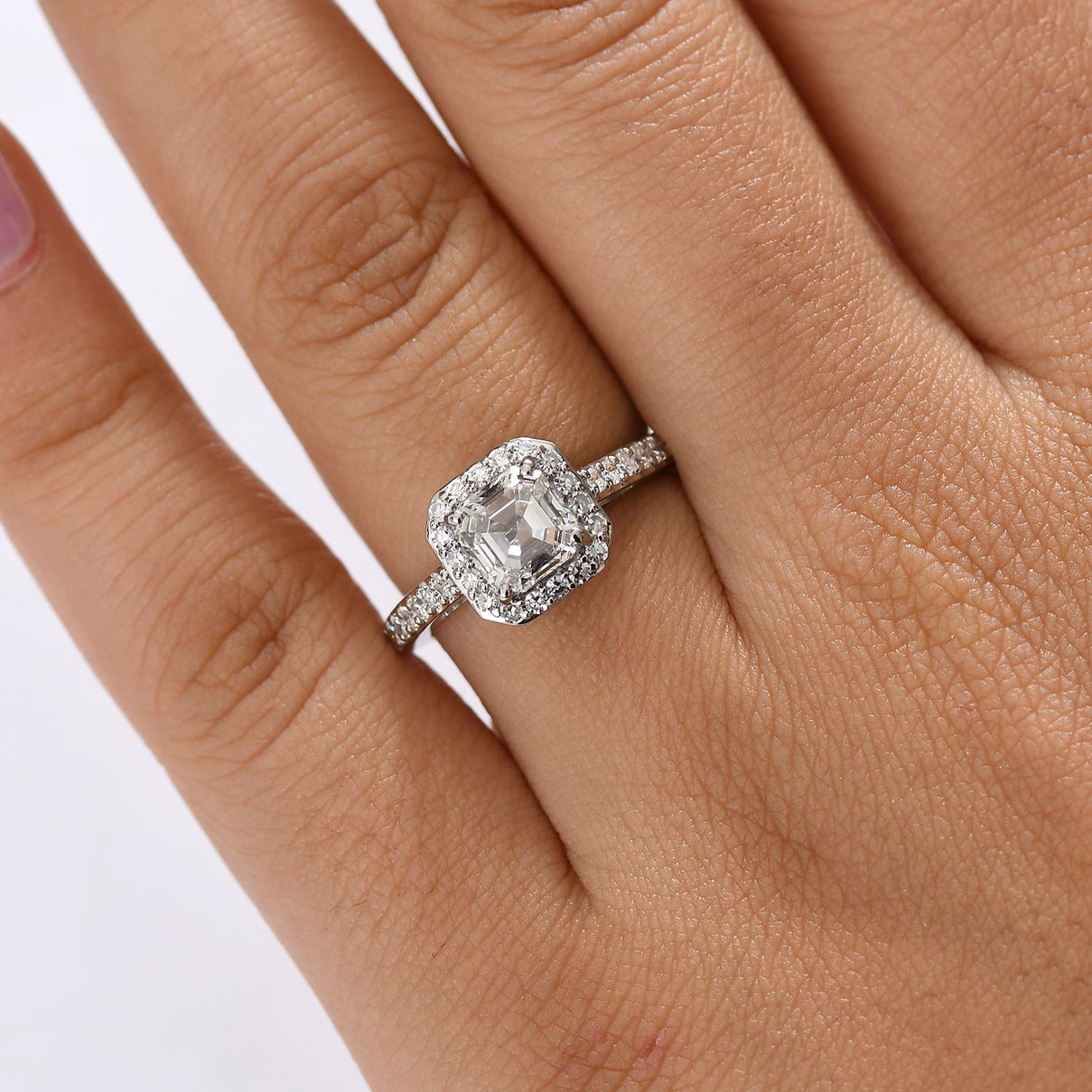 LUXURIANT 2 Ct. Lab Grown Diamond Halo Ring 950 Platinum IGI Certified (VS-E-F) 8196490 3