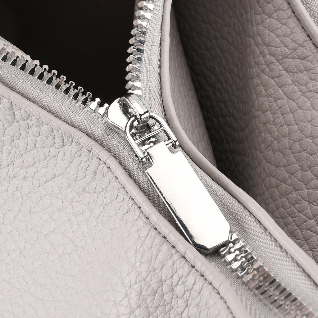 Leatherette Hobo Bag with Heart Charm & Crossbody Strap (125 cm) - Off-White_8202839_6