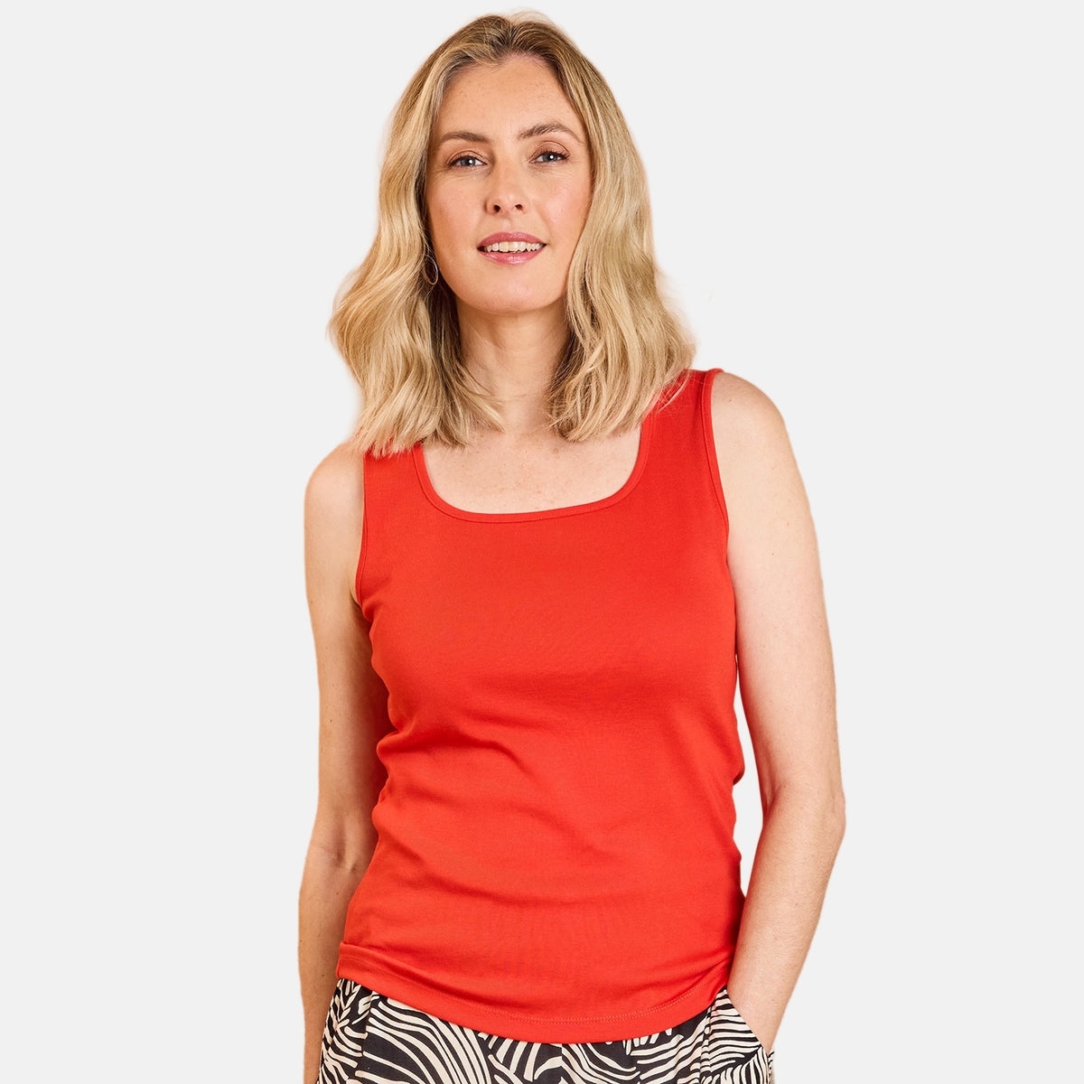 Emreco Vest Tops (Size 20) - Red V32610725 0