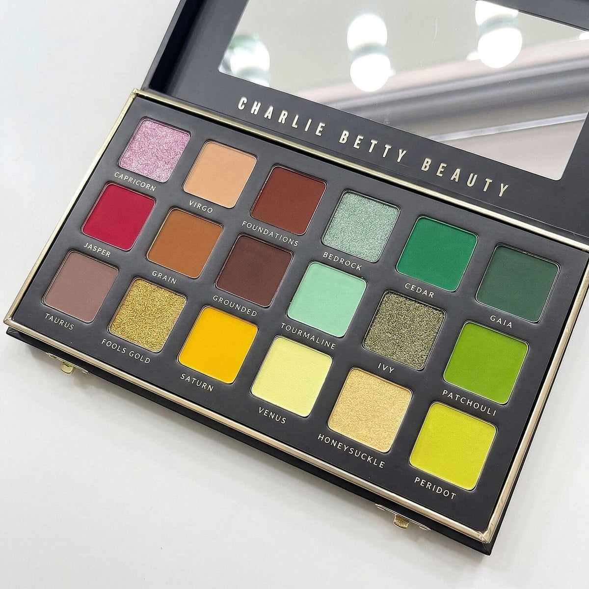 Charlie Betty Beauty The Earth Eyeshadow Palette â€“ Warm Natural Shades 8265964 0