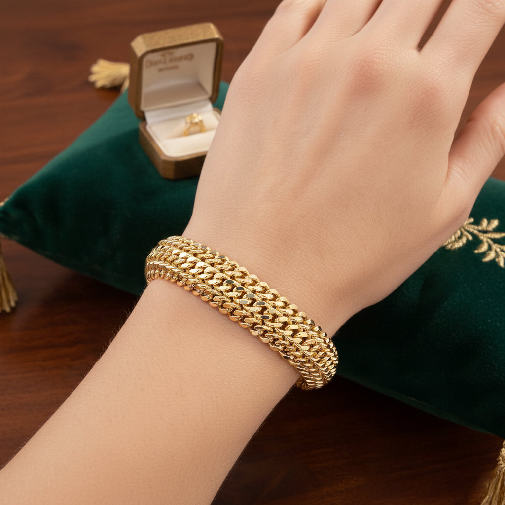 Designer Inspired Close Out Link Bracelet with Foldover Clasp 7.75 Inch V32532601 3