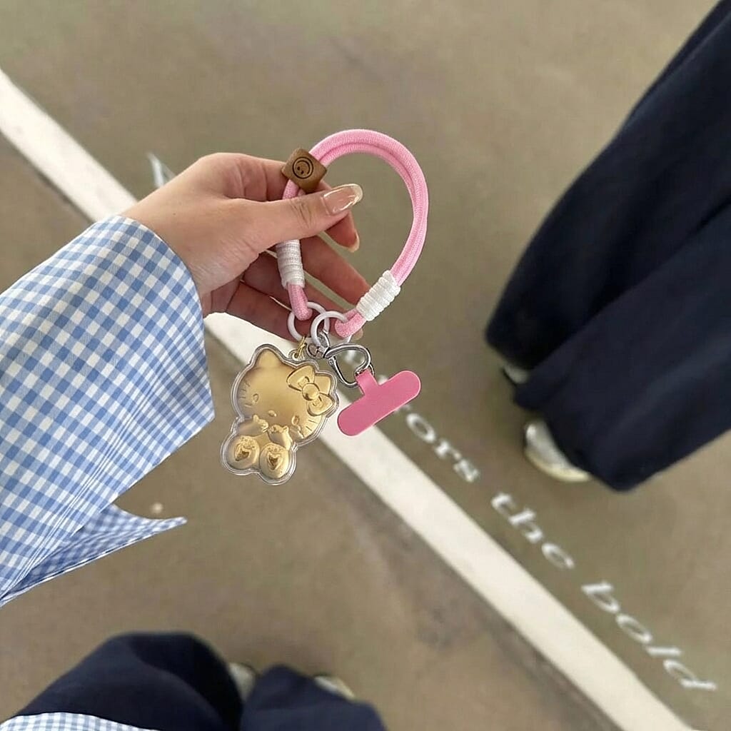 24K Yellow Gold Kitty Key Chain with Pink and White Rope V32712515 2