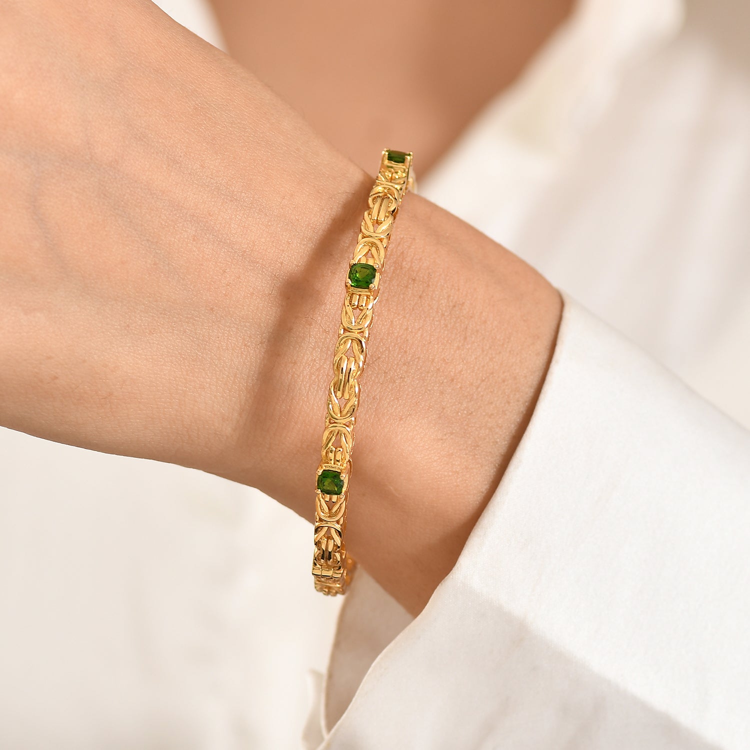 Byzantine Bangle Natural Chrome Diopside  (Size-7.5) in Yellow Gold Tone V32354106 3