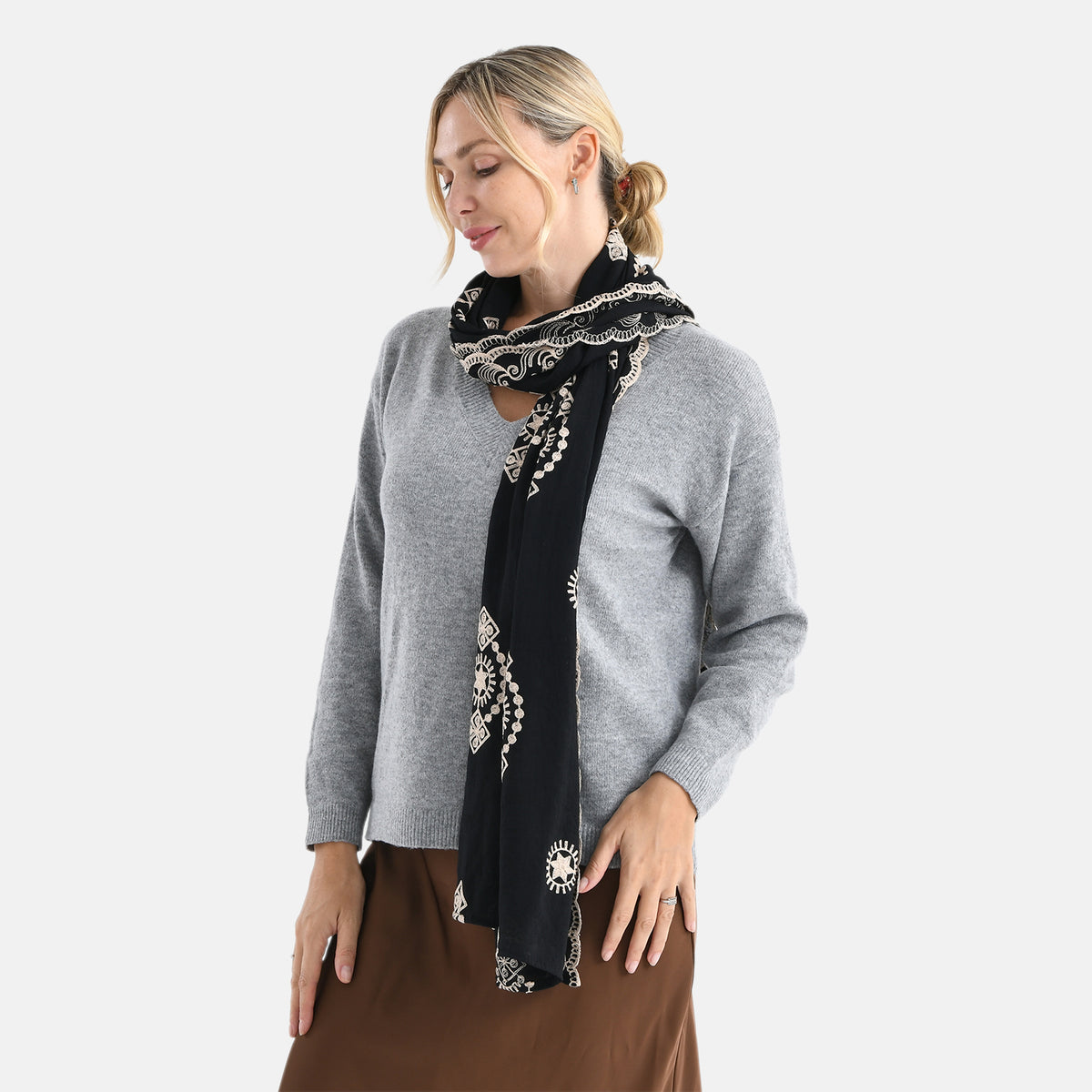 Super Soft Oversized Floral Embroidery Scarf (180 x 65cm) - Black V32530533 3