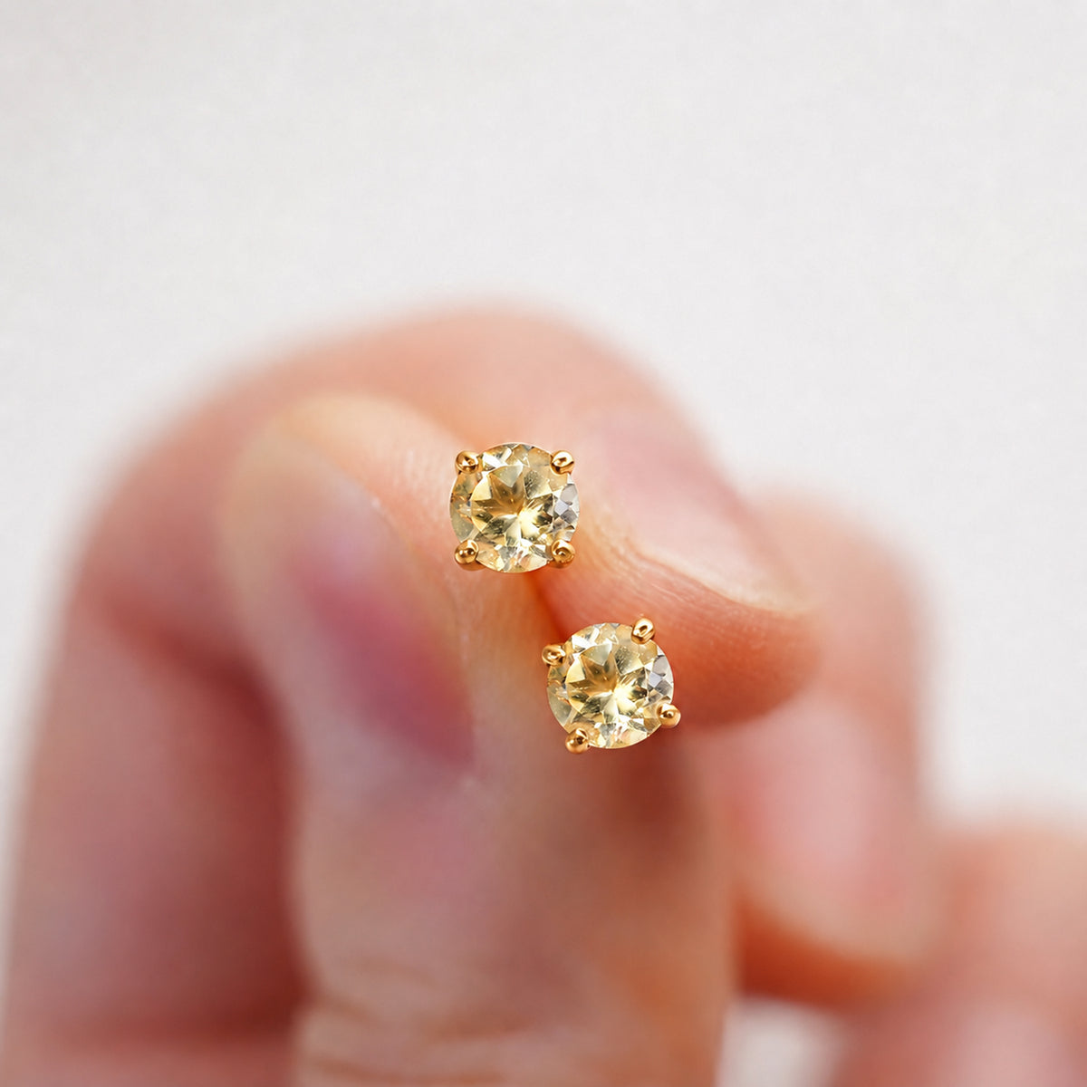 Poke Free Citrine (5mm) November Birthstone Solitaire Stud Earring in 18K Vermeil Yellow Gold Plated Sterling Silver 8305370 4