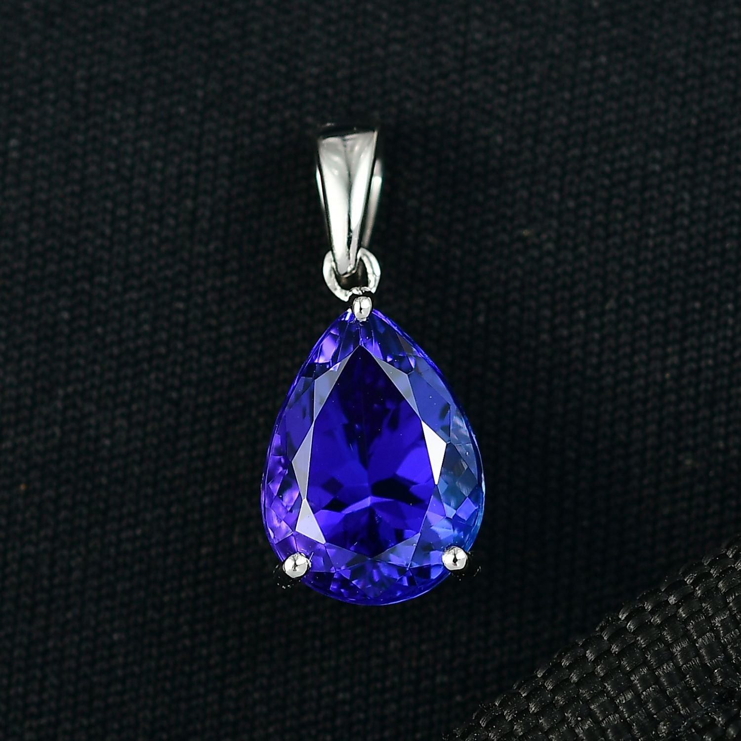 Rhapsody 4.6 Ct. AAAA Tanzanite Pendant in 950 Platinum 8306269 2
