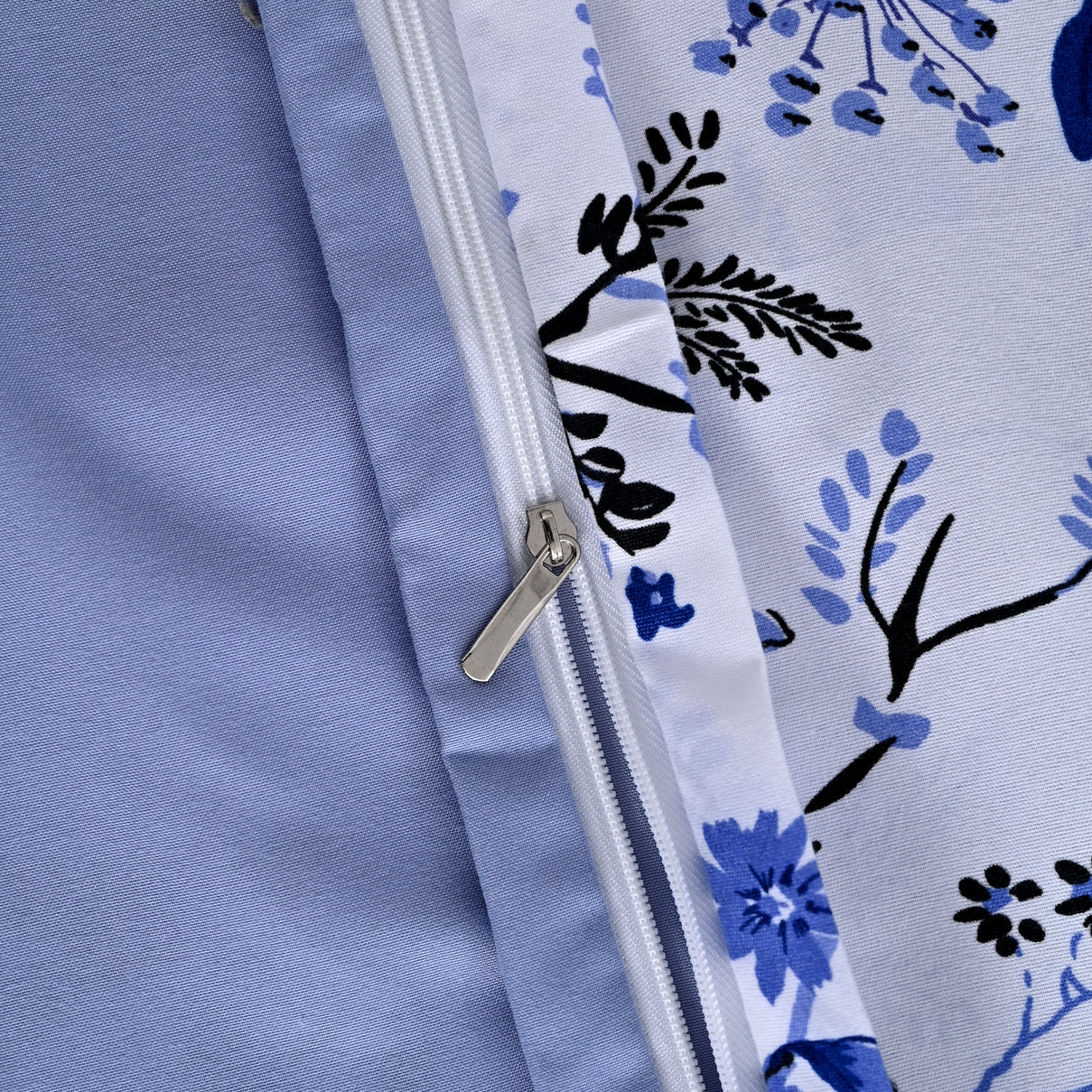 Livemore Set of 4: Reversible King Size Printed Bedding Sheet Set - inc. Deep Fitted Sheet, Duvet Cover &amp; 2 x Pillowcases (225 x 220 cm) - Blue V32527292 7