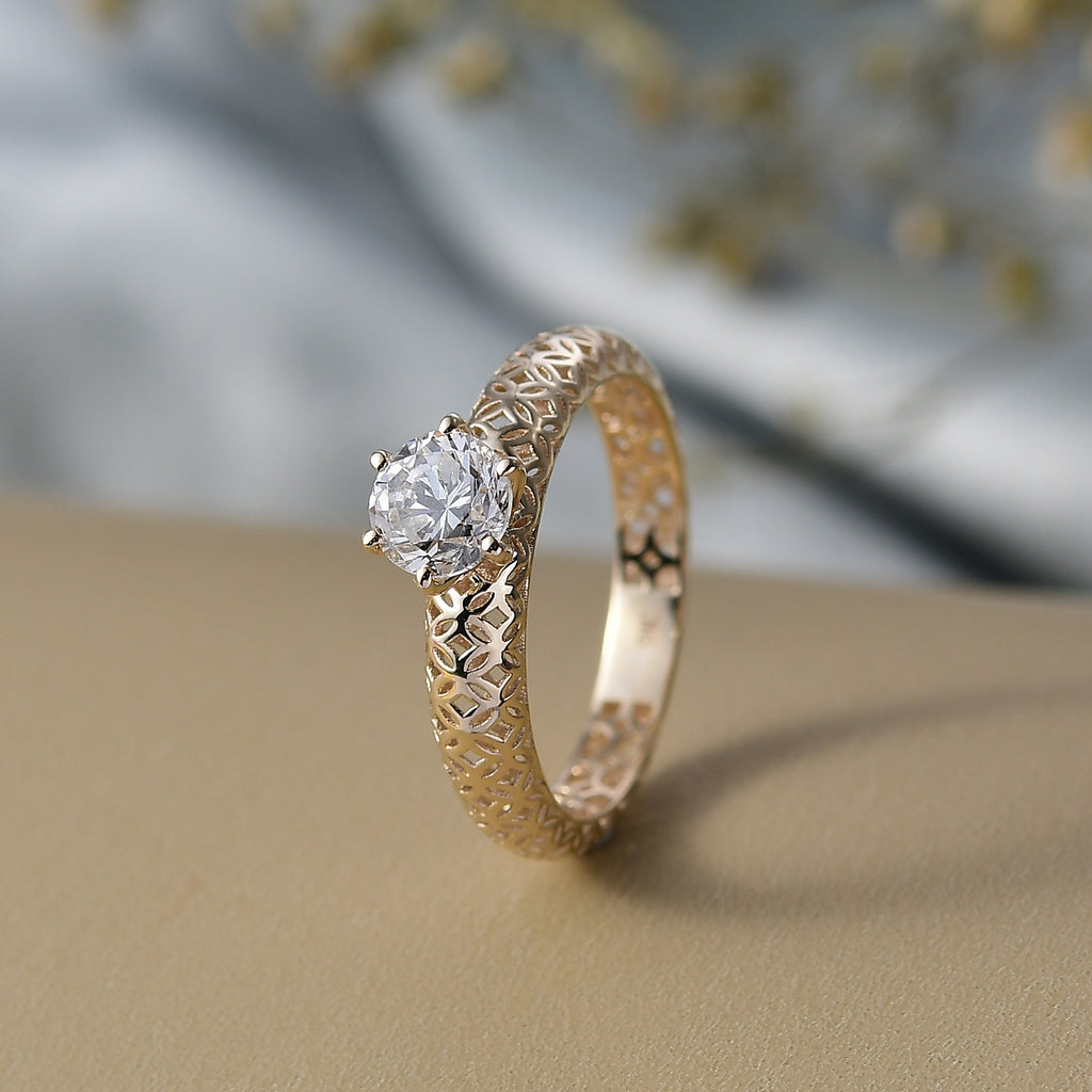 Luxuriant 9K Yellow Gold SGL Certified VS-E/F Lab Grown Diamond Solitaire Ring_8321659_1