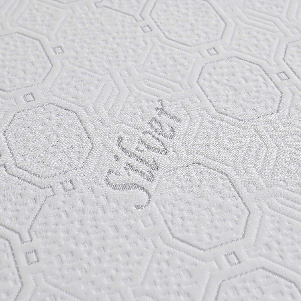LIVMORE Silver Yarn Infused Jacquard Waterproof Mattress Protector (King, 150 x 200cm) - White V32525049 4