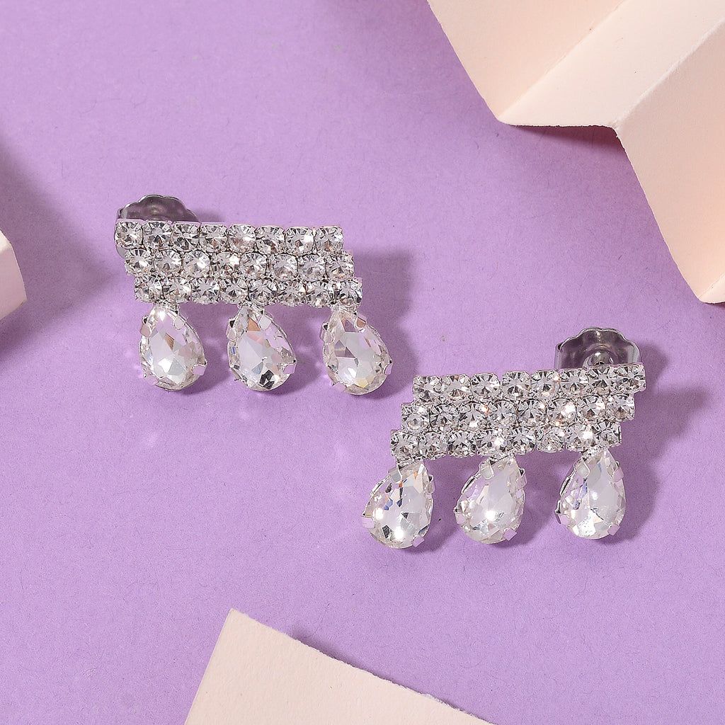 White Crystal Earring with Push Back_8322720_1