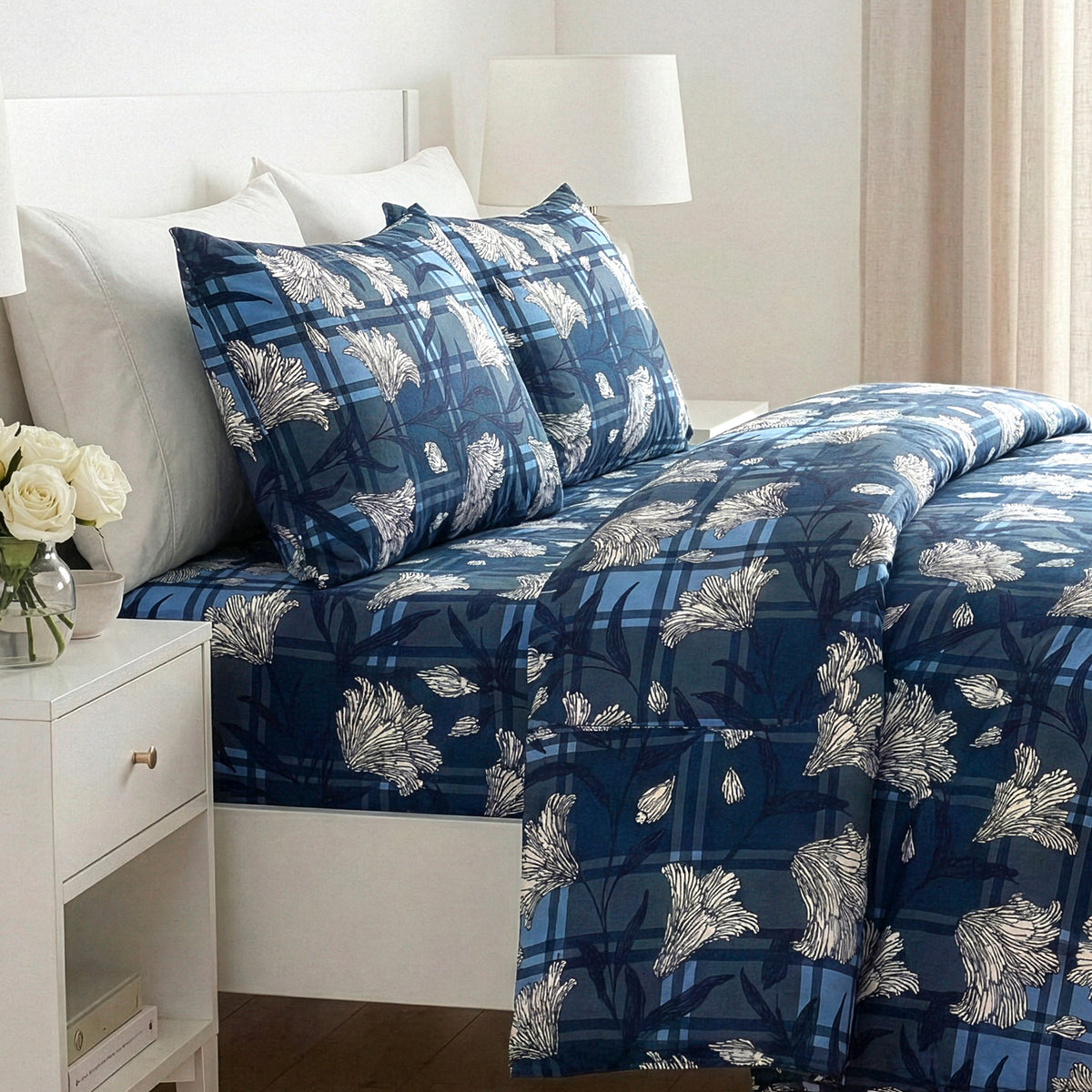 Livmore 4-Piece Floral Print Bedding Set - inc. Duvet Cover, Deep Fitted Sheet &amp; 2 Pillowcases (Double, 200x200cm) - Navy 8324302 2