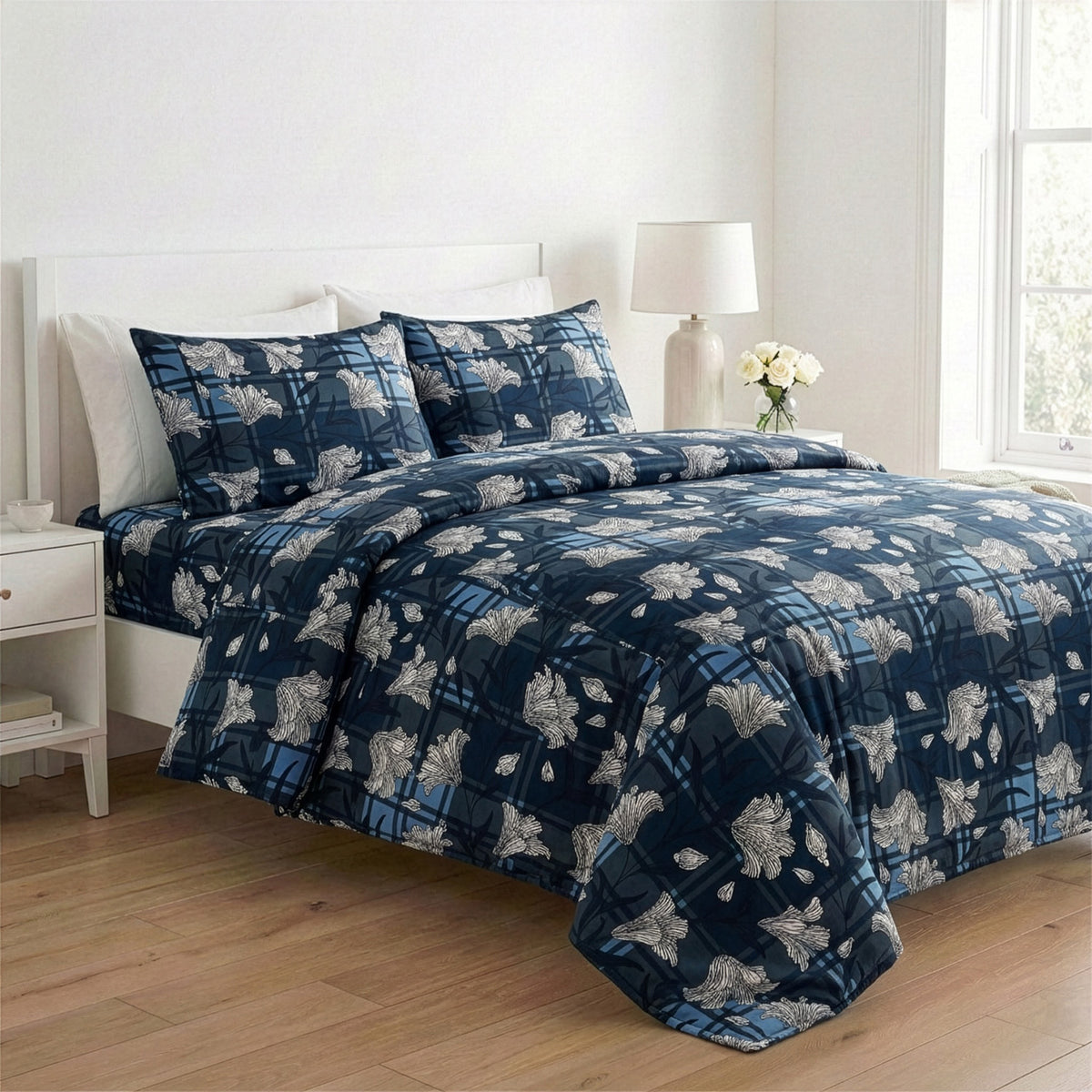 Livmore 4-Piece Floral Print Bedding Set - inc. Duvet Cover, Deep Fitted Sheet &amp; 2 Pillowcases (King, 225x220cm) - Navy V32514385 0