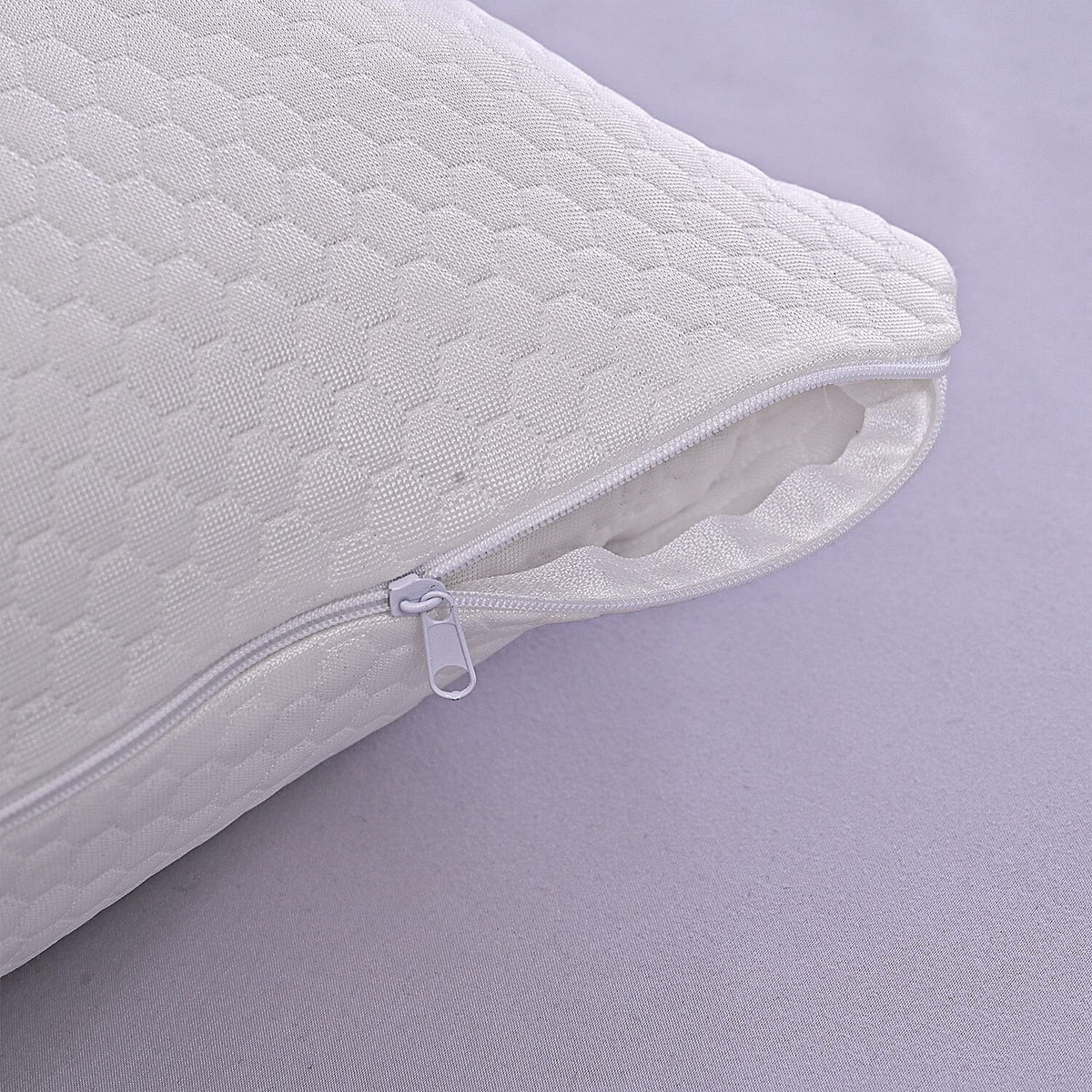 LIVMORE Cooling Pillowcase with Zipper (75 x 50cm) - White V32513456 5