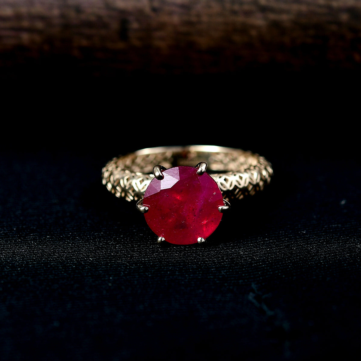 Luxoro 4.65 Ct. AAA African Ruby Solitaire Ring in 9K Yellow Gold V32517973 2
