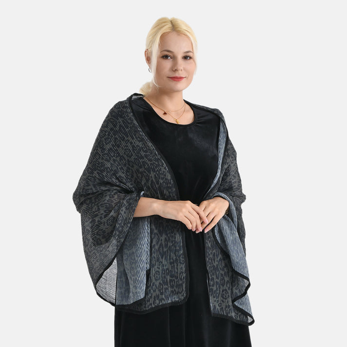 Limited Collection Leopard Print Evening Shawl (180 x 70 cm) - Green V32617887 1
