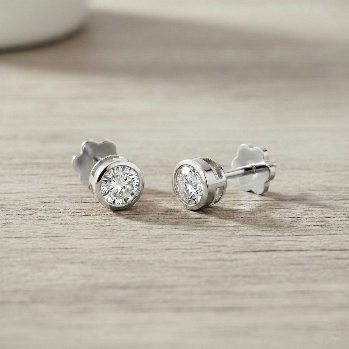 LUXURIANT 0.5 Ct. Lab Grown Diamond SI G-H Stud Earring with Screw Back in Rhodium Overlay Sterling Silver 8357223 1