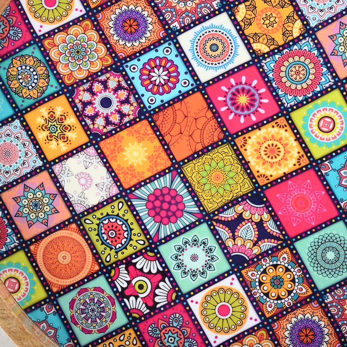 Mango Wood Multi-Colour Checkered Mosaic Round End Coffee Table (45 x 45cm) 8367276 7