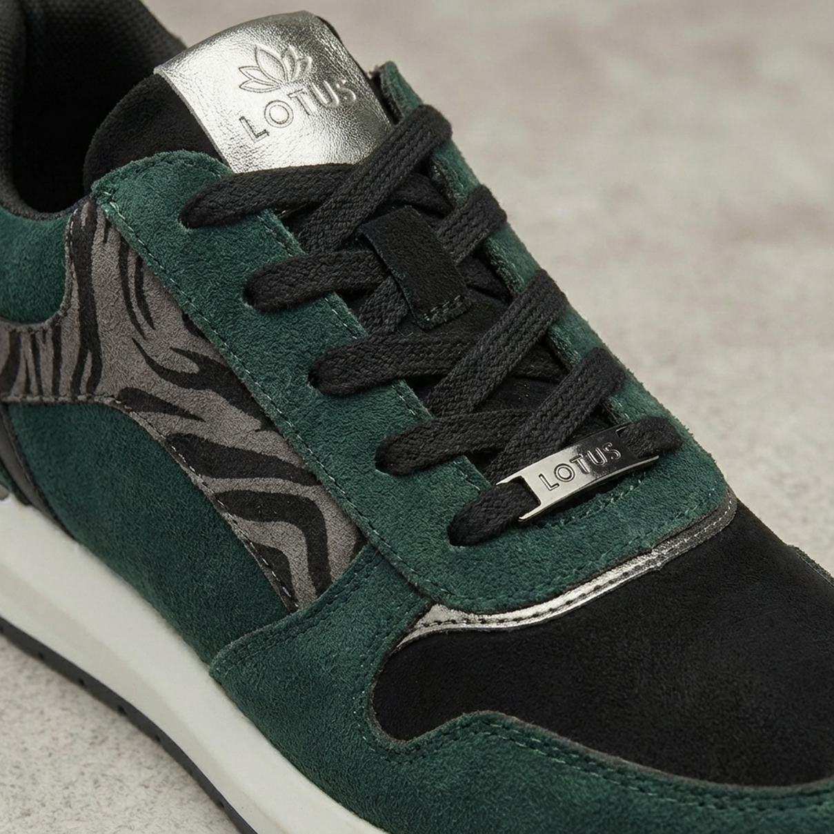 Lotus Venus Ladies Trainers (Size 5) - Green &amp; Black V32362401 2