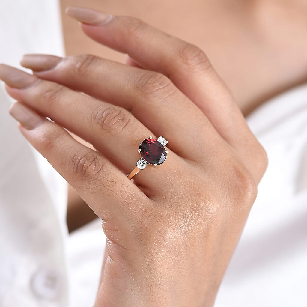 Biggest Size- 9K Yellow Gold Premium Orissa Natural Rhodolite Garnet & Lab Grown Diamond (SI/GH) Trilogy Ring 4.20 Ct._8412193_2