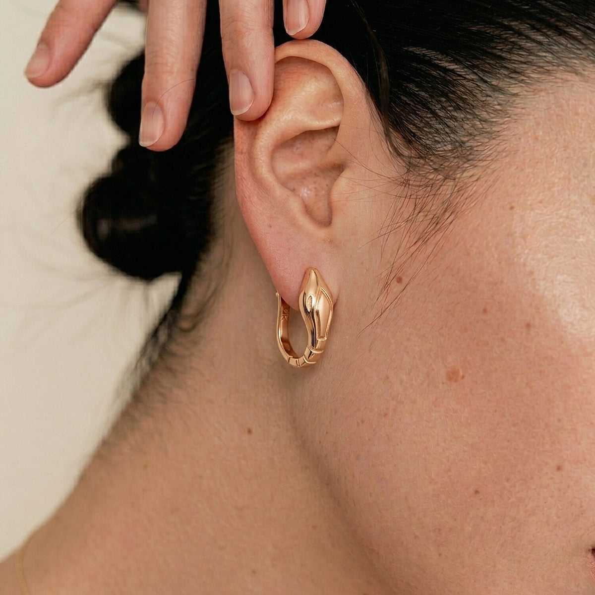 Designer Inspired Royal Bali Collection - 9K Yellow Gold Hoop Earring with Clasp V32521672 3