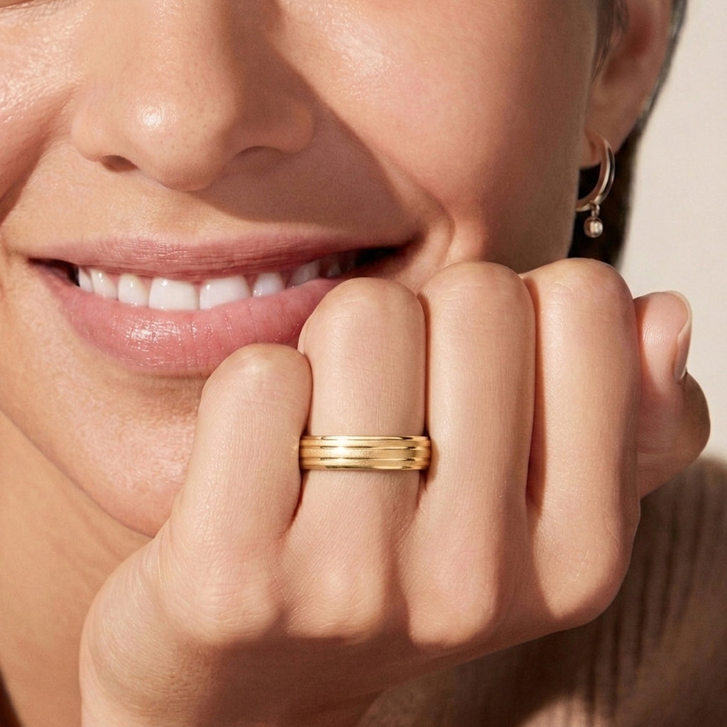 Designer Inspired- 9K Yellow Gold Band Ring_8412258_1