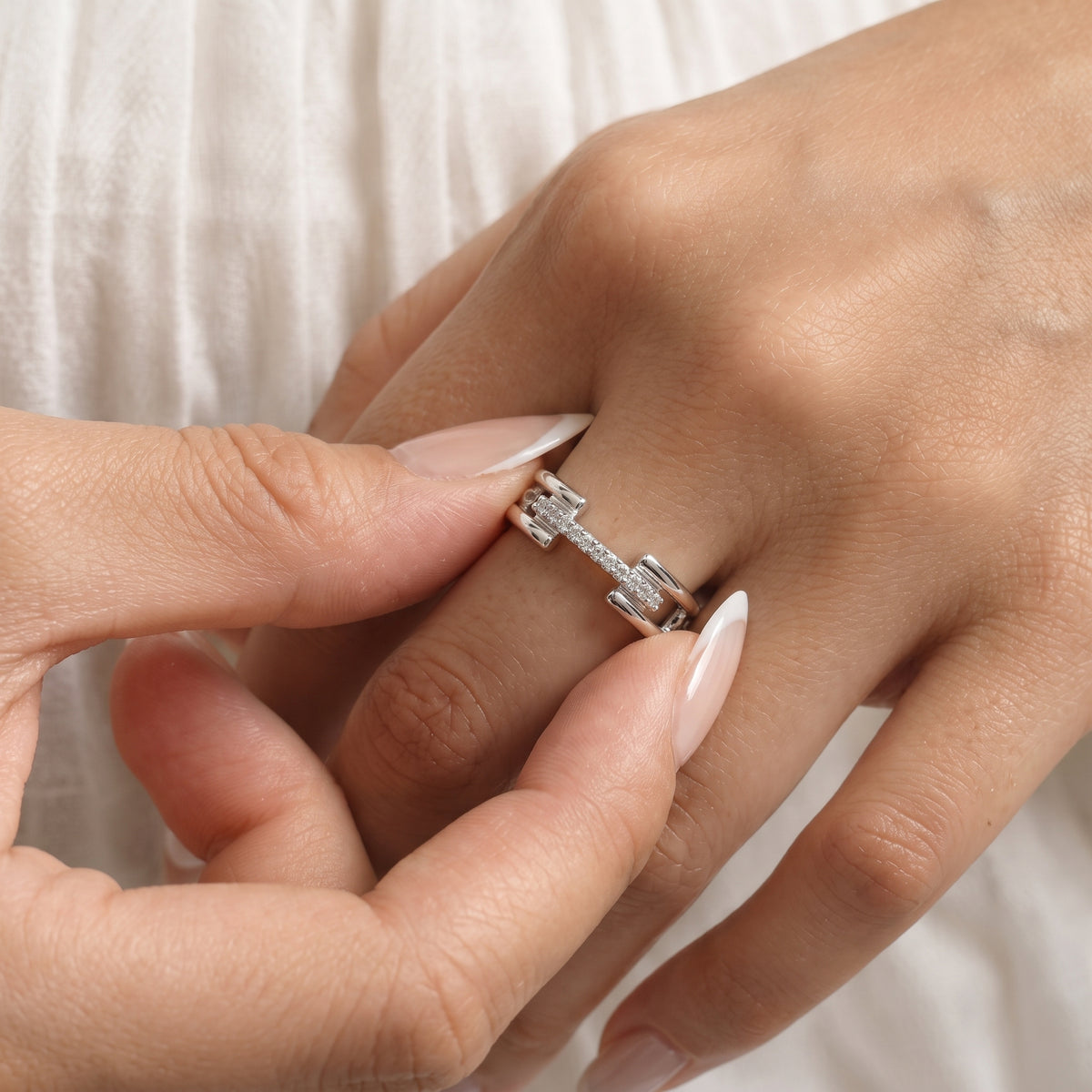 D'Joy Lab Grown Diamond Link Band Ring in Rhodium Overlay Sterling Silver (SI-G-H) V32724757 3