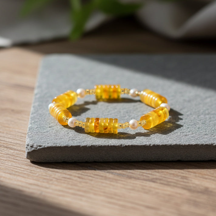 D'Joy Amber &amp; White Fresh Water Pearl Beads Bracelet (Size - 7 Stretchable) 33.00 Ct. 8426676 2