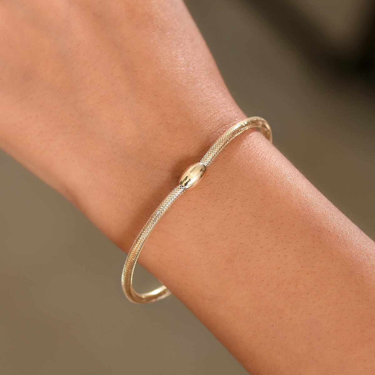 9K Yellow Gold Mesh Bangle 8427362 5