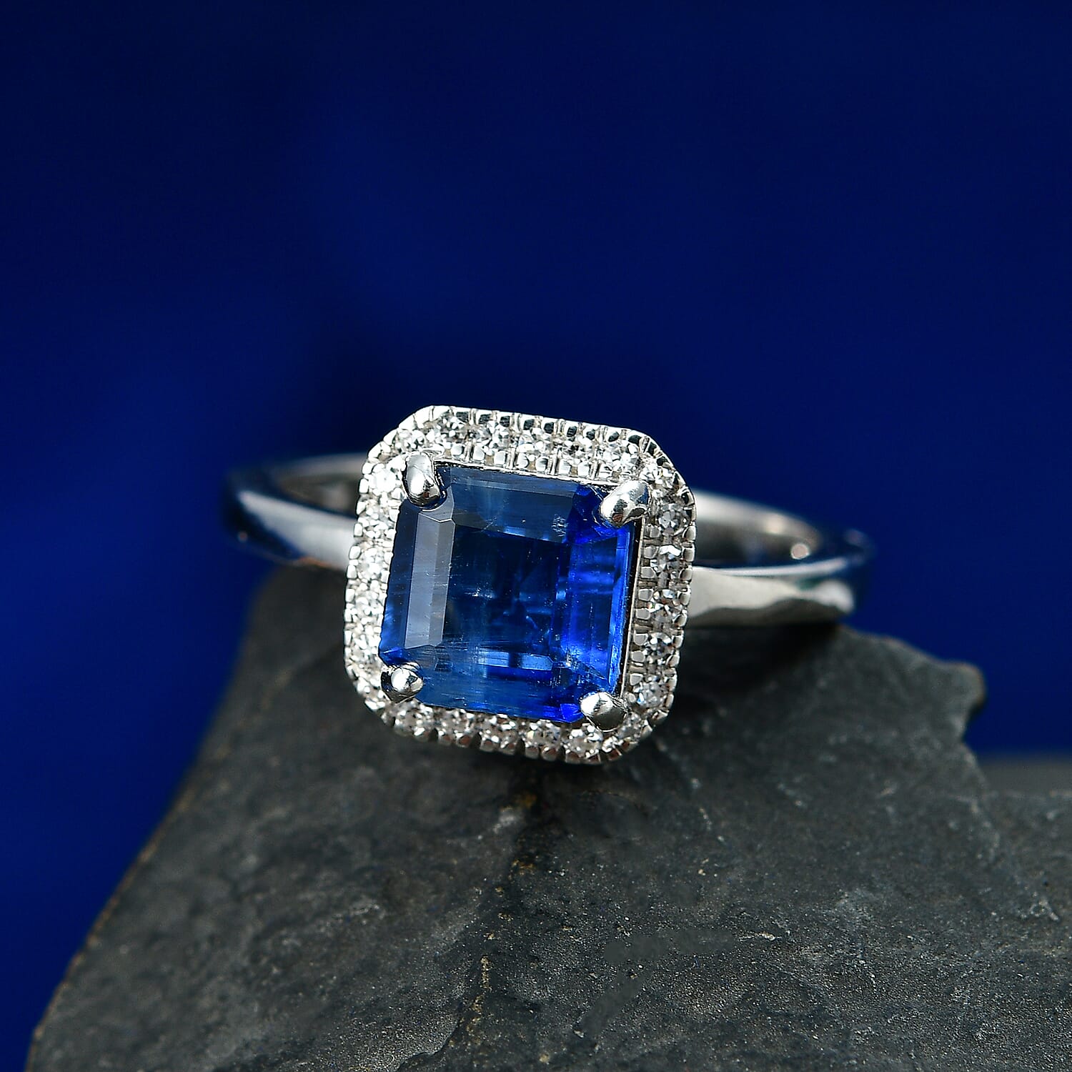 AAA Natural Kashmir Kyanite &amp; SI-G/H Lab Grown Diamond Halo Ring in Rhodium Overlay Sterling Silver 2.13 Ct. V32531809 3